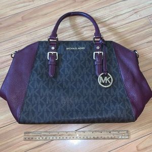Michael kors handbag